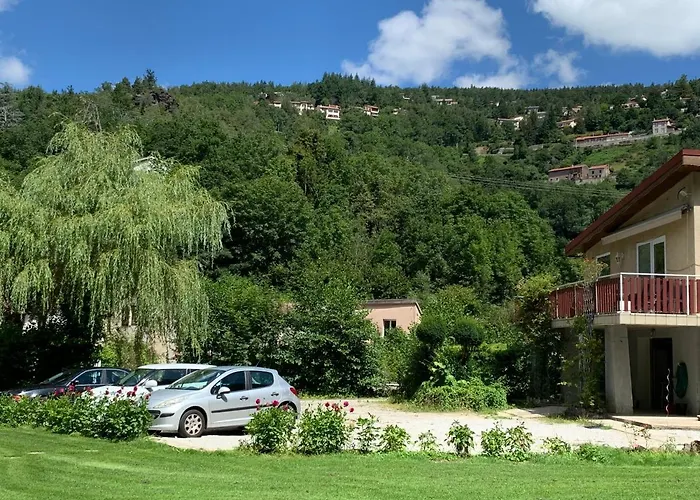 Le Clapot- Les Iris Homestay